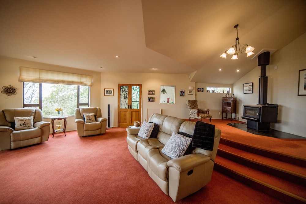 Oamaru House Bed and Breakfast