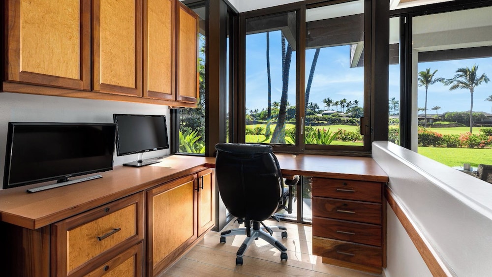 Luxury Golfside Condo w/ Ocean Views, Central AC & Beach Club - Vrkcv
