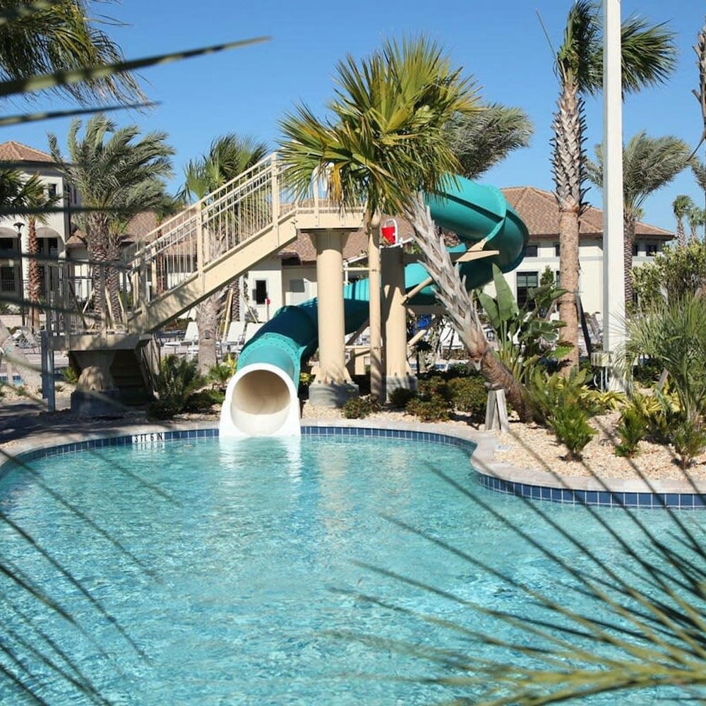 Modern 2BR Condo w Mickey Room - Family Perfection view 4