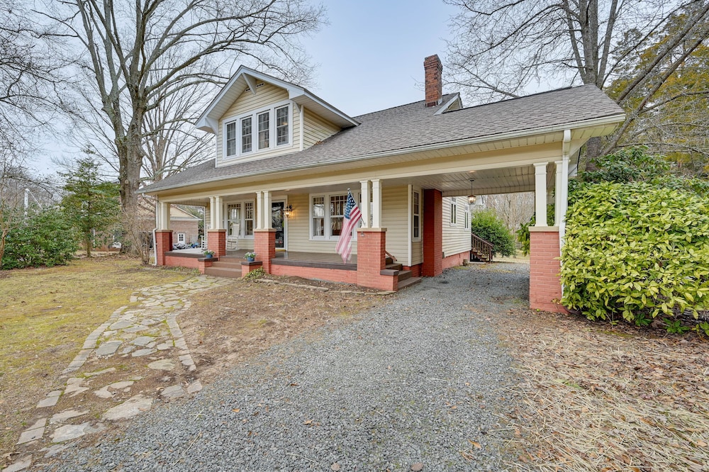 Spacious Salem-winston Home w/ Deck!