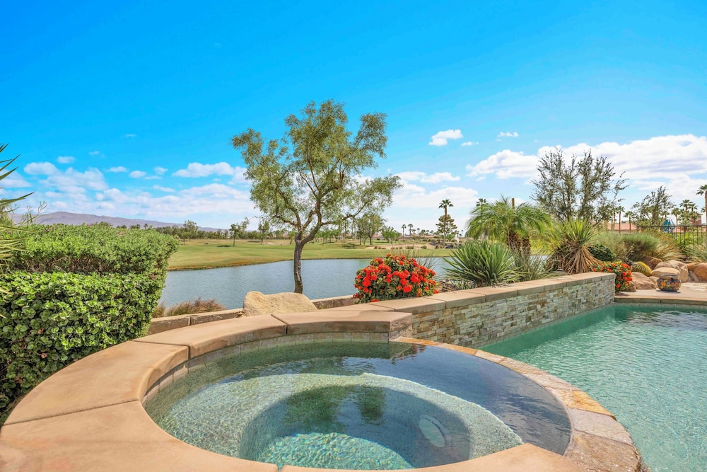 Desert Fairway Oasis