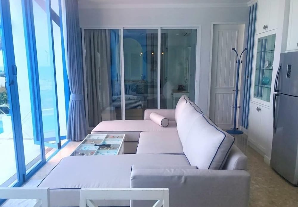 A2E Villa3 : The Crest Santora Hua Hin