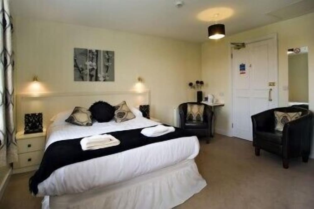 The Black Swan Inn