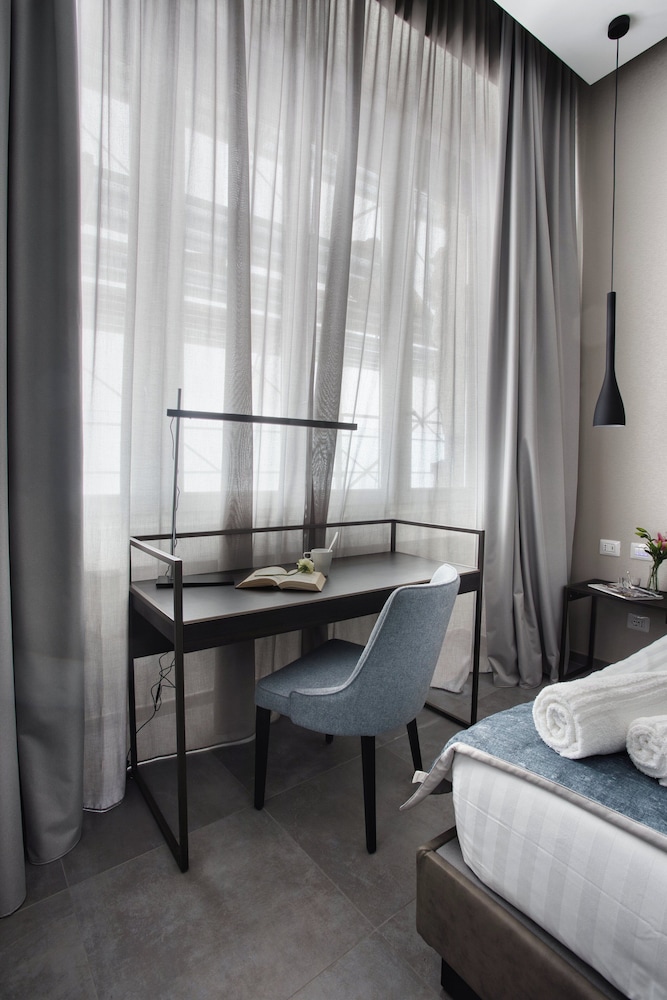 Superb Room for 4 near Duomo di Milano