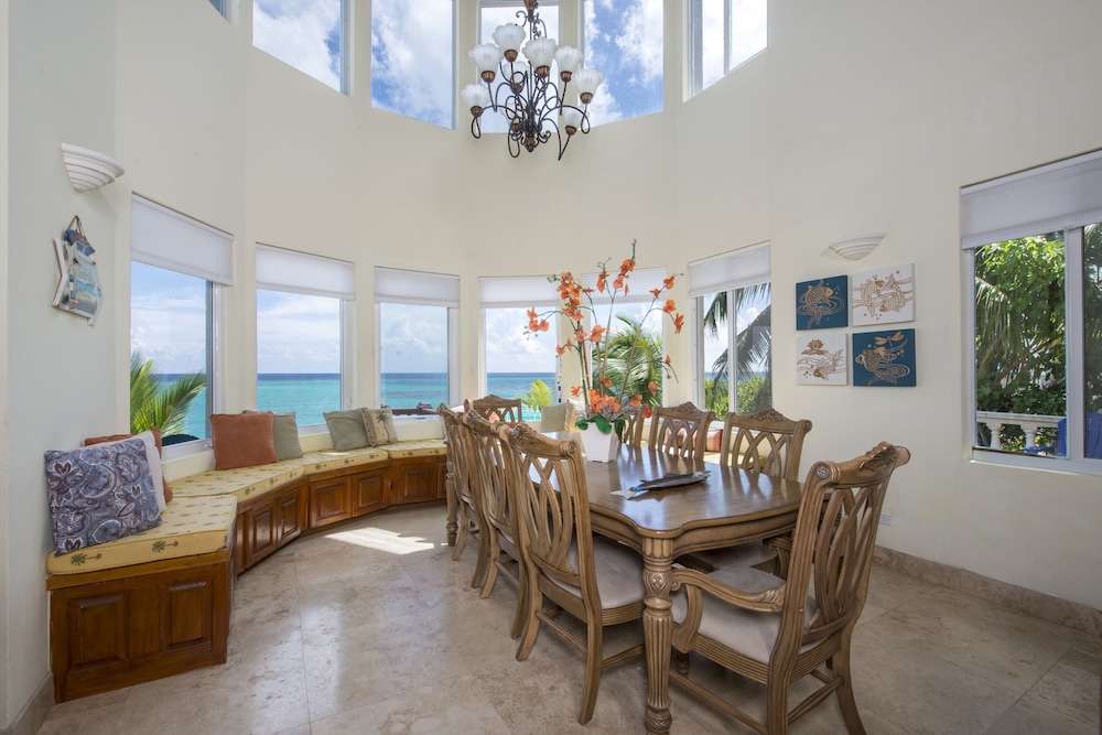Palisades House 4 Bedroom Home - Property Image 35