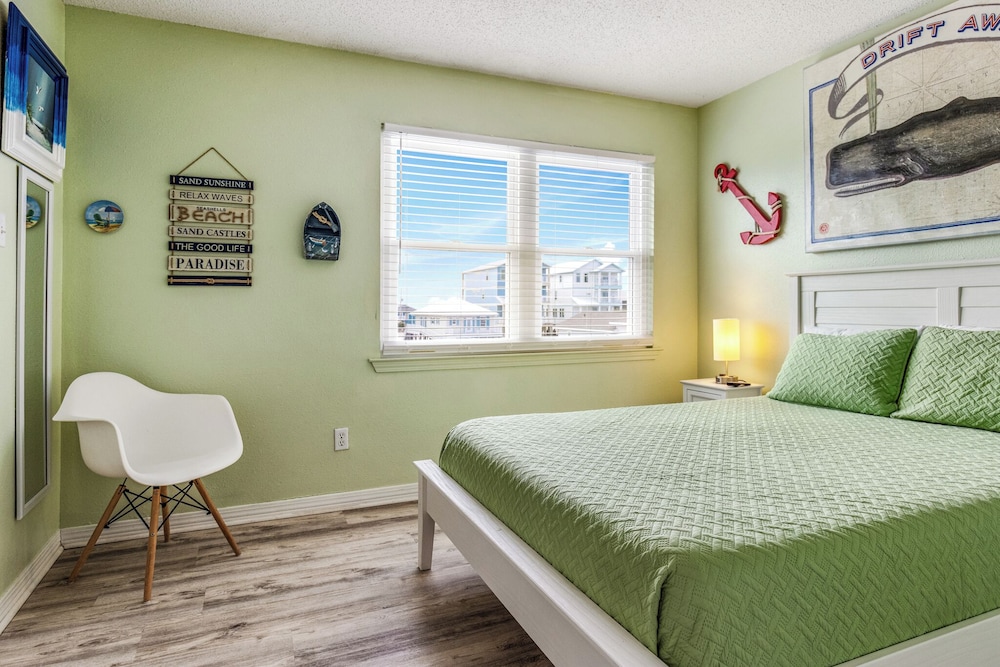 Beach Bum by Southern Vacation Rentals