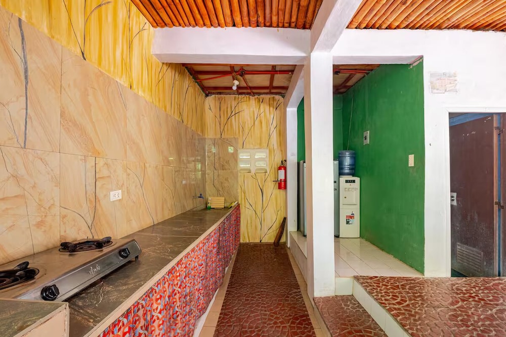 Junivsel's Beach House With Private Pool
