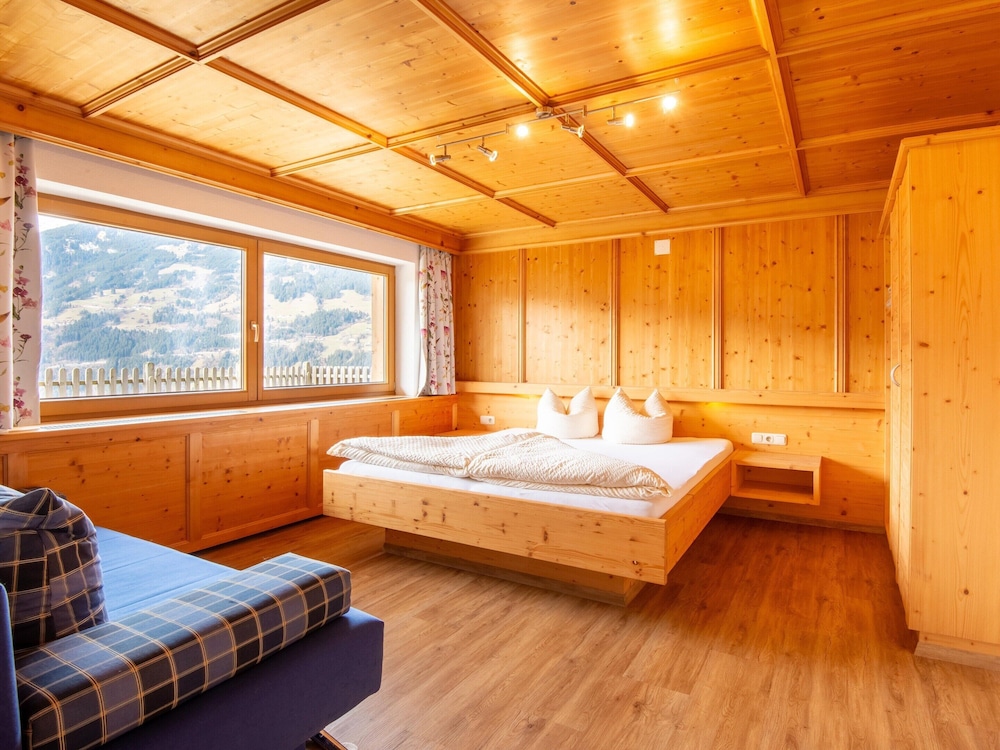 Chalet in Zillertal Near Ski Bus Stop