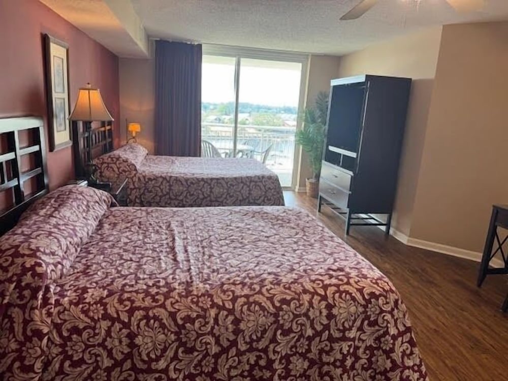 Yacht Club 2-505 3 Bedroom Condo