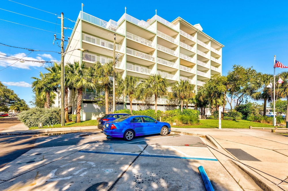 Harbourside 3313 view 2