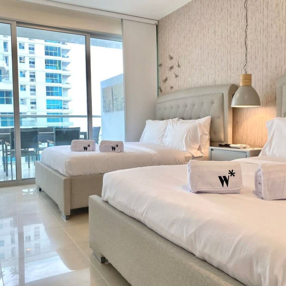 w Stunning 2BR w Pool n AC in Sunny Cartagena
