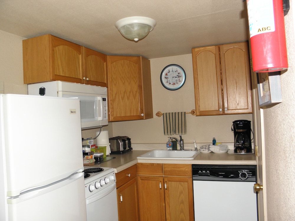Sea Haven Motel & Guest House