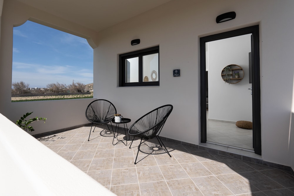 Almira Luxury Suites view 5