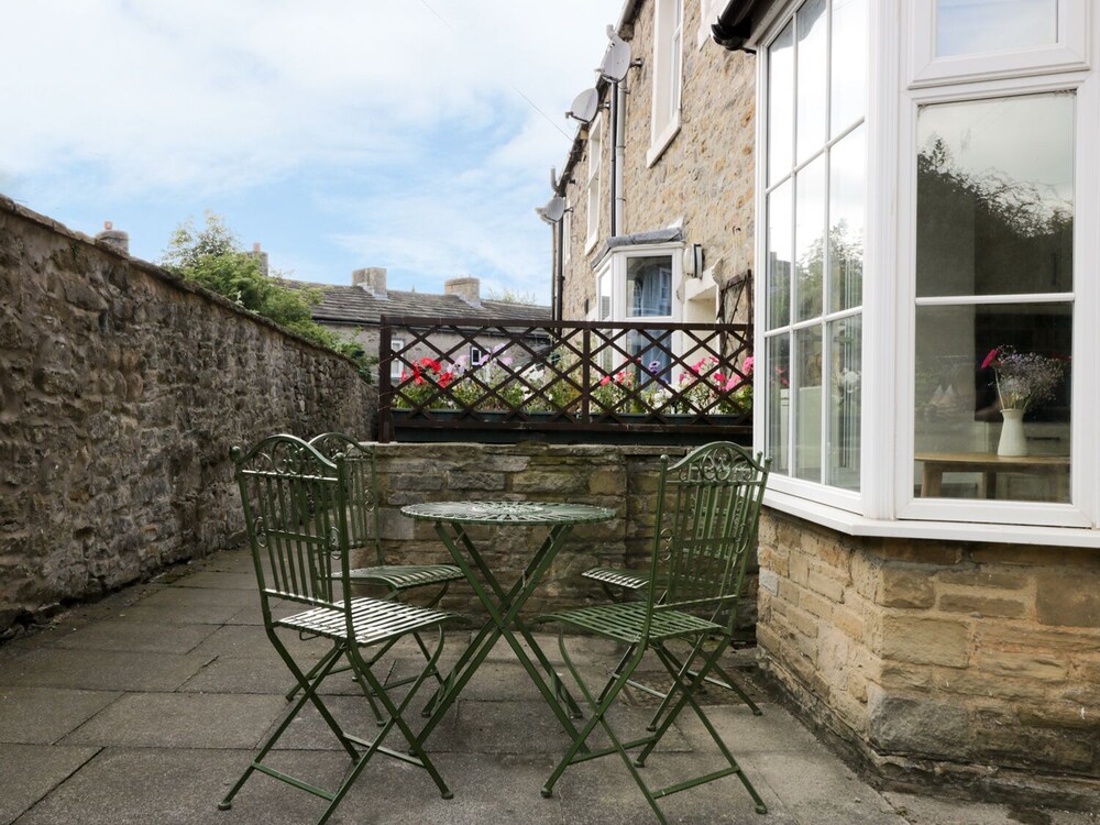 Cherry Tree Cottage view 5