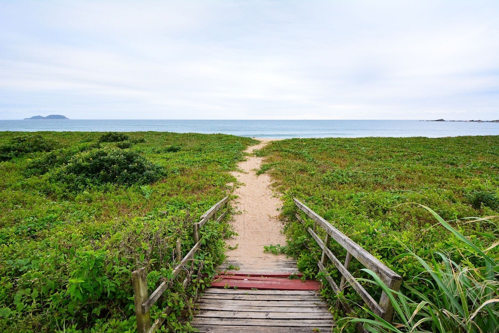 Pé na Areia Encanto da Armação
