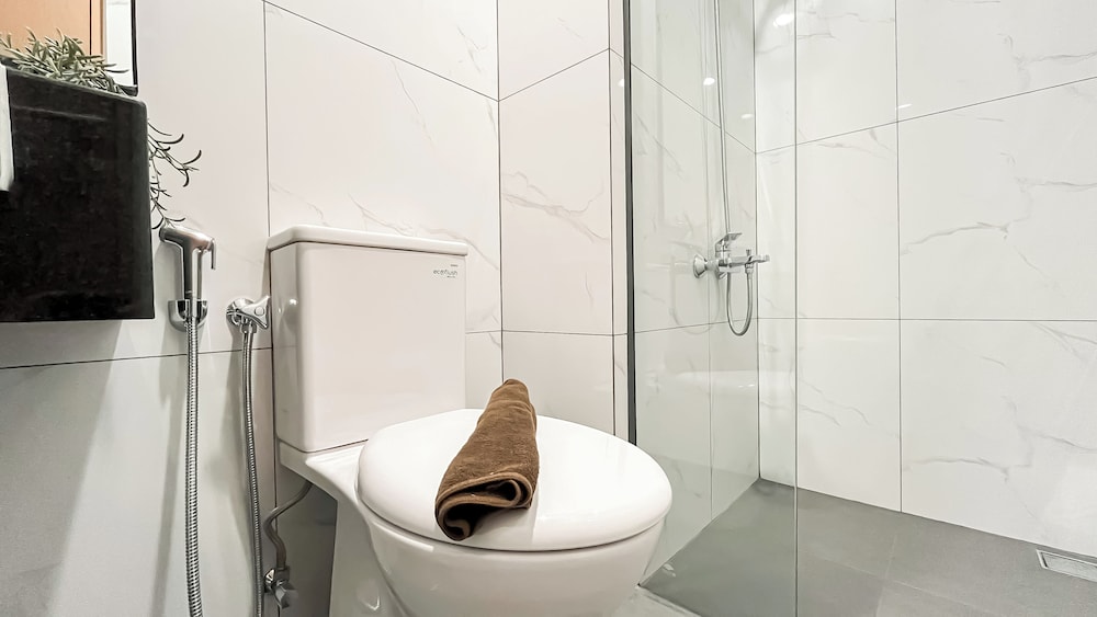Fully Furnished Studio Room At Ciputra World 2 Apartment