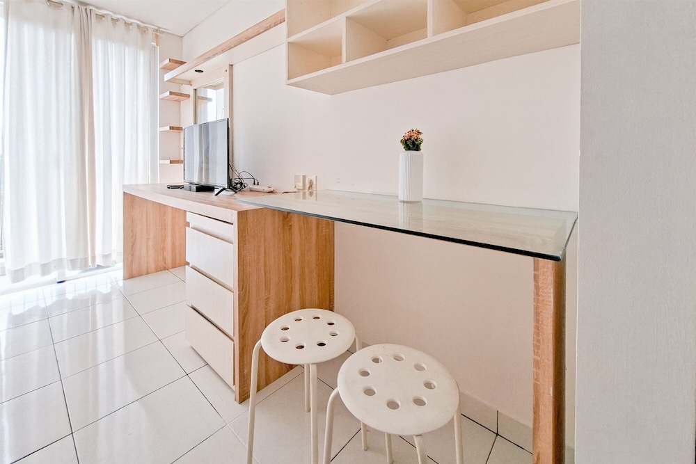 Neat Studio Apartment Near Ice Bsd At Casa De Parco