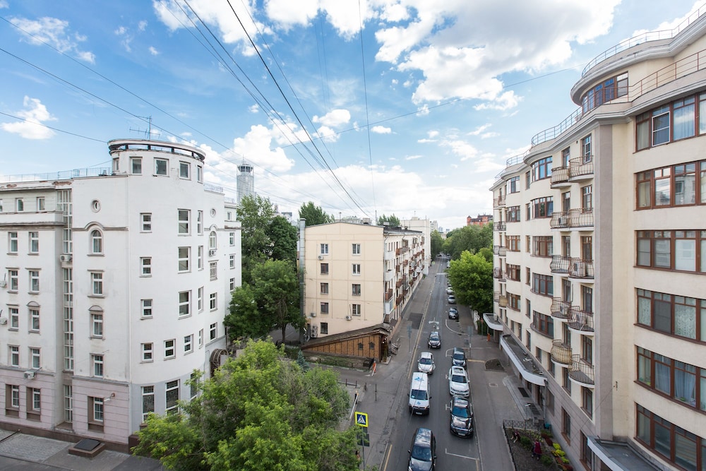 GoodAps Bolshoy Tatarskiy Pereulok