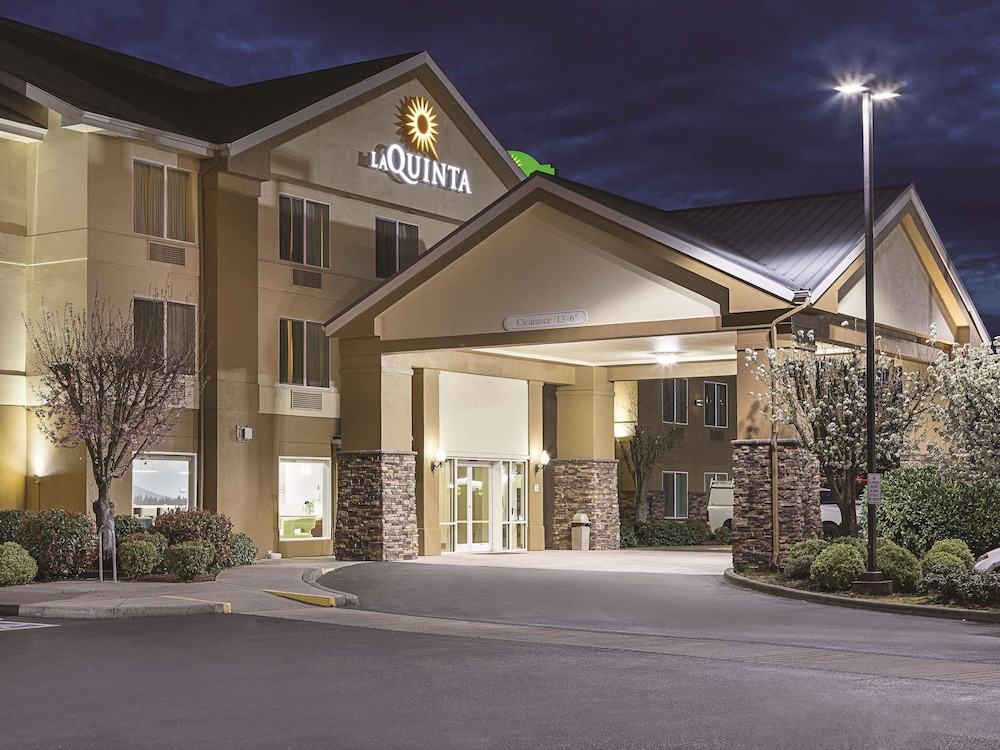 La Quinta Inn Suites by Wyndham Central Point - Medford - Property Image 18