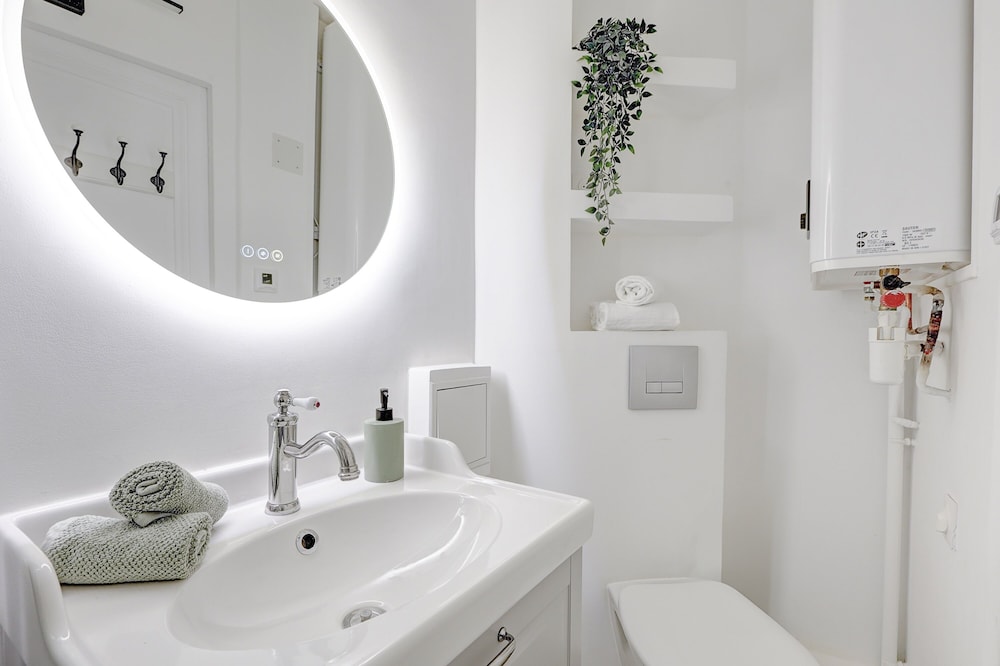 Elegant Studio Near Jardin du Luxembourg