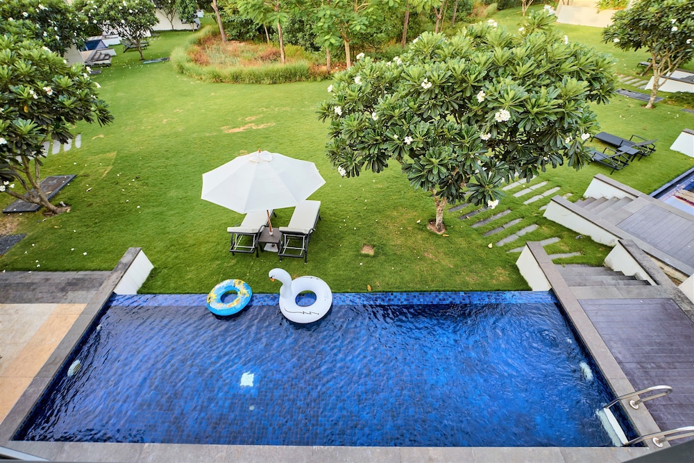 Ocean Luxury Villas Danang