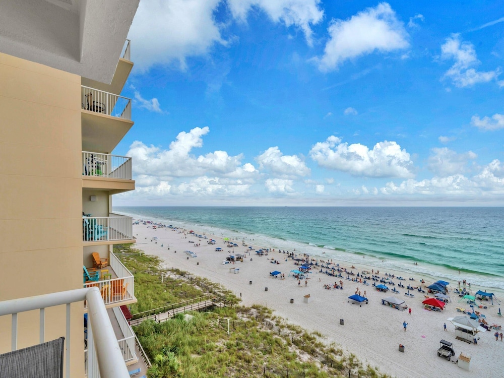 Majestic Beach Towers 1-715
