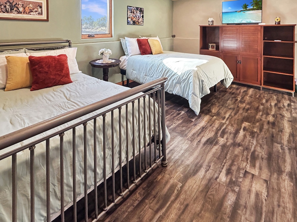 Whispering Deer Retreat 3 Bedroom Home