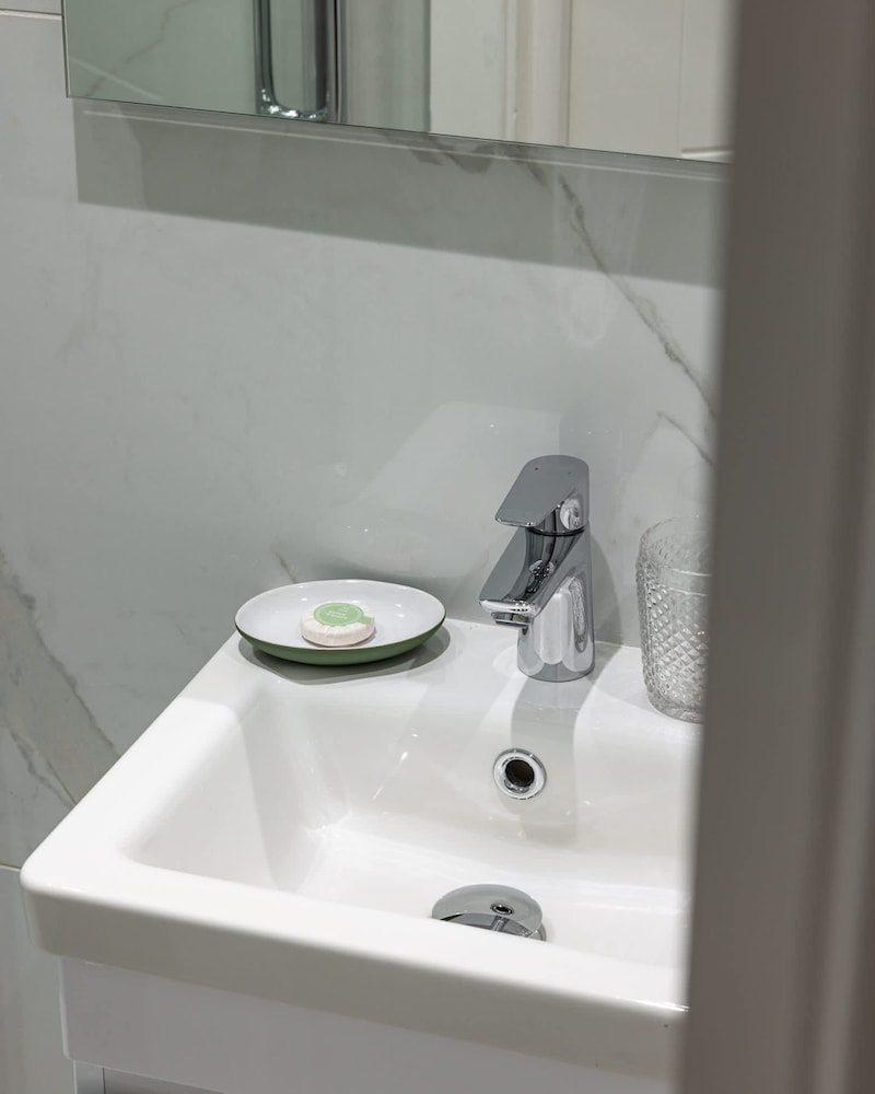 Modern Kensington Studio