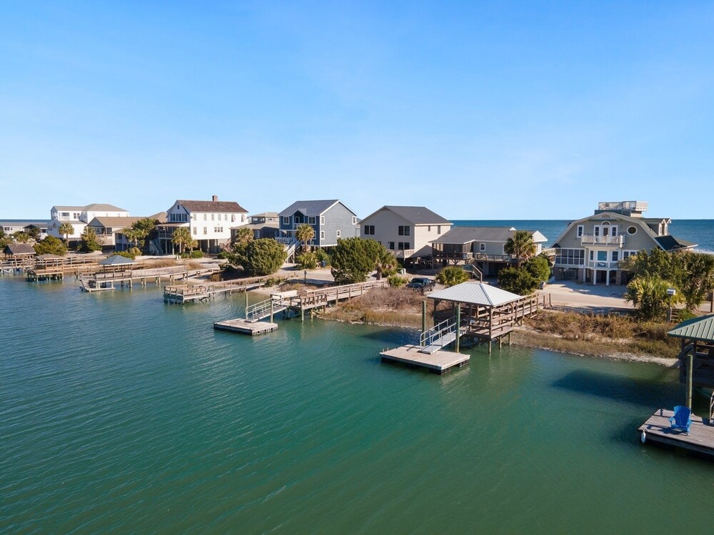 Laughin Place 7 Bedroom Home by Peace Vacations