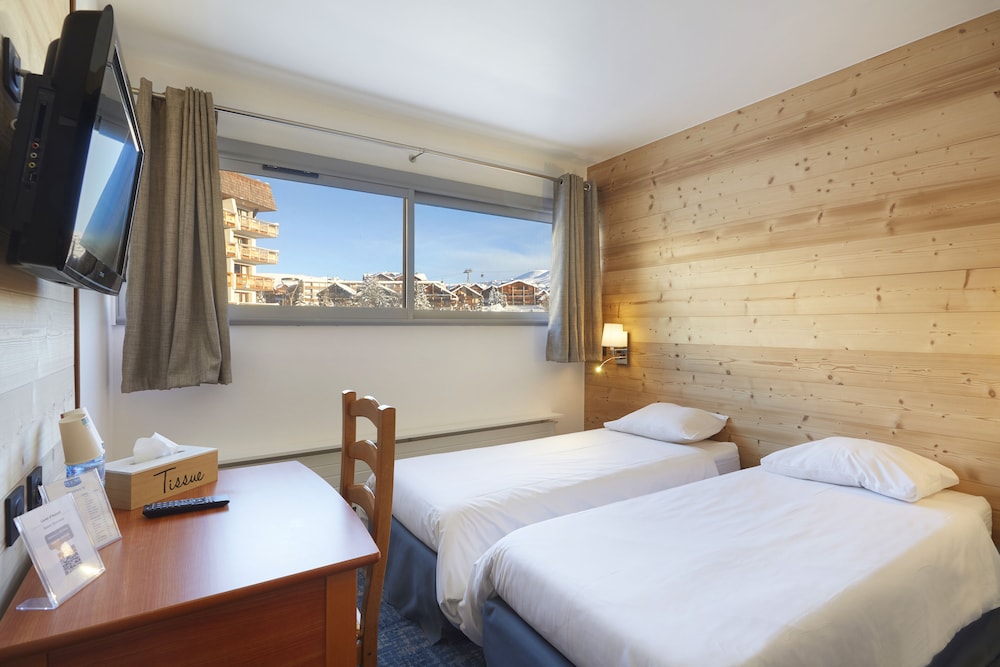 Huez Vacations - Hotel Eliova - Le Chaix - Property Image 4
