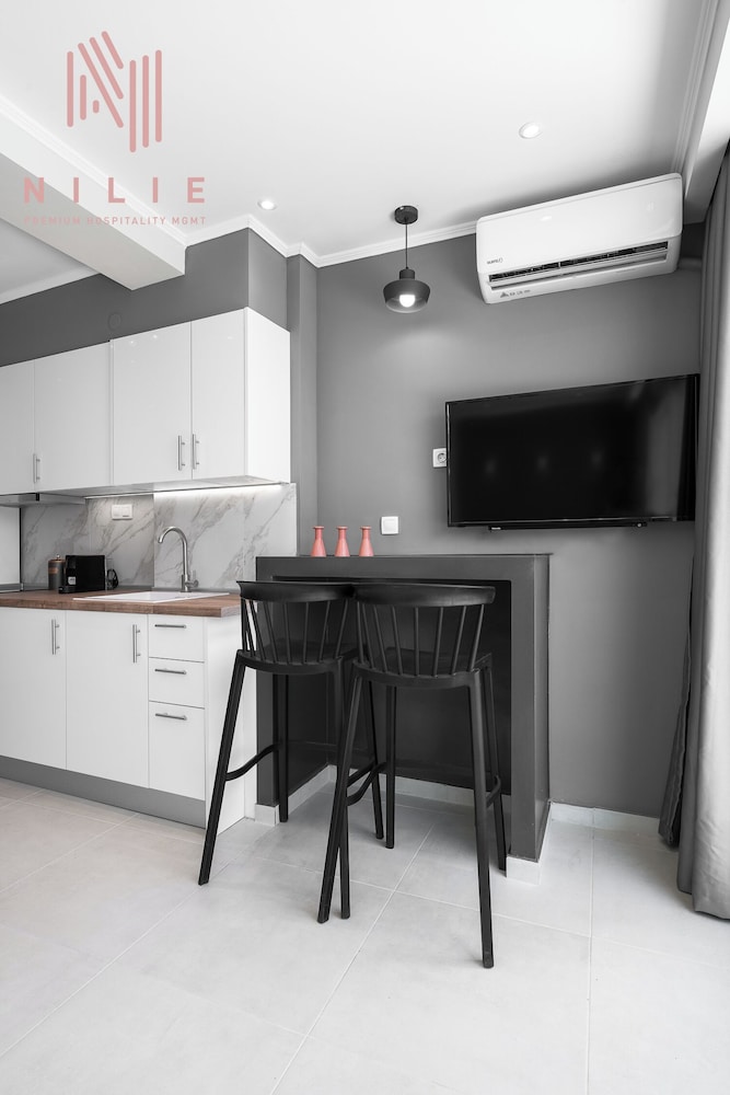Bonsai Studios & Apartments, Nilie Hospitality MGMT