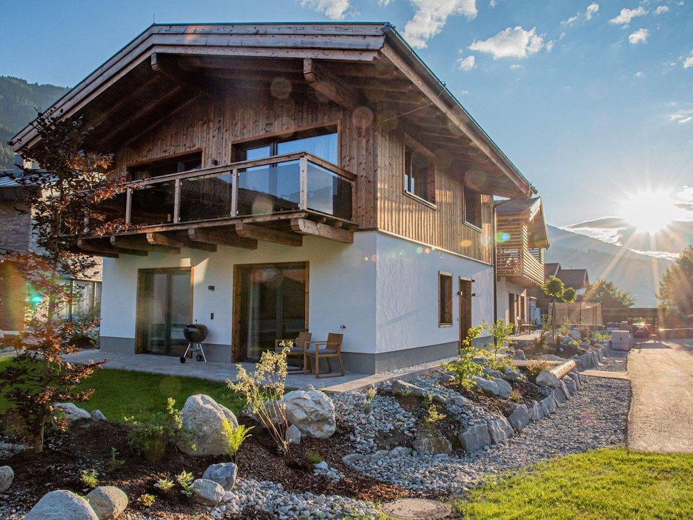 The Village - Chalet Stone House