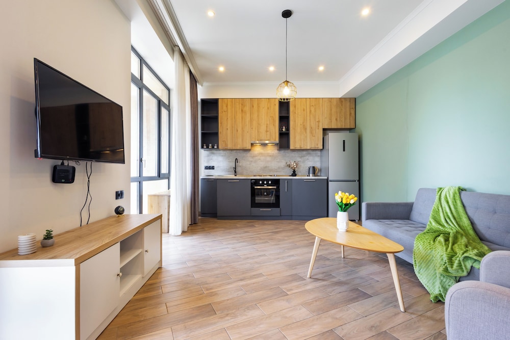 Apartments by Luxe Group DE114