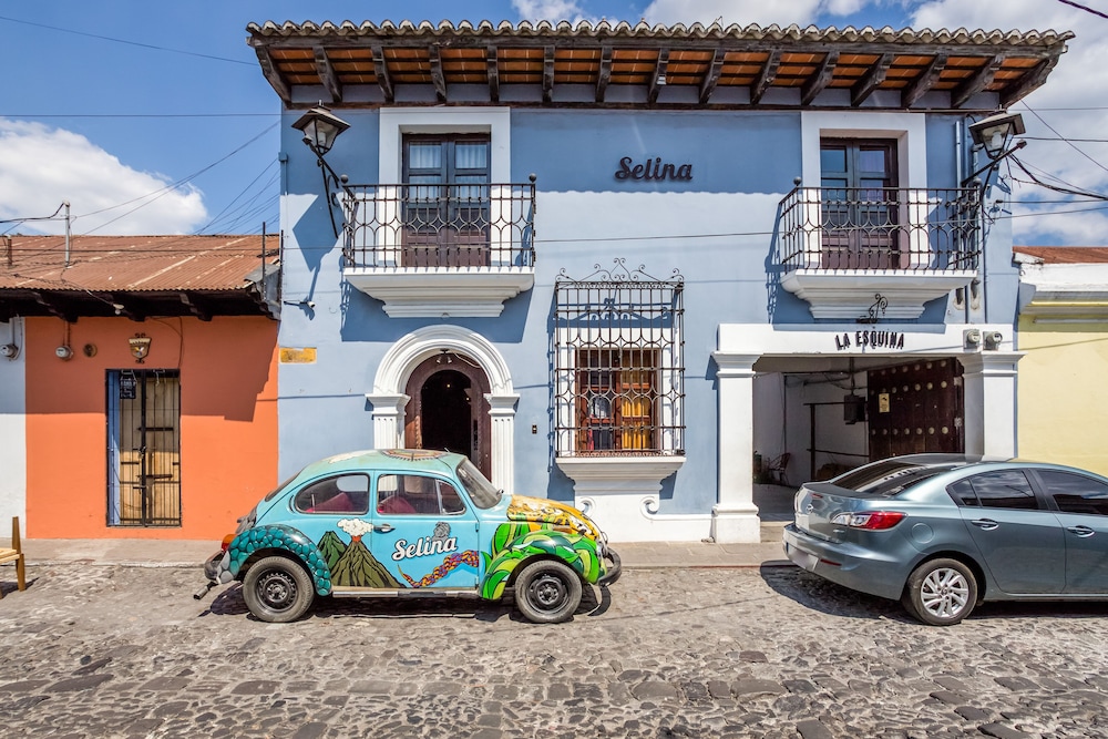 Socialtel Antigua