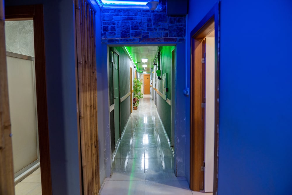 Loss Hotel - Image 59