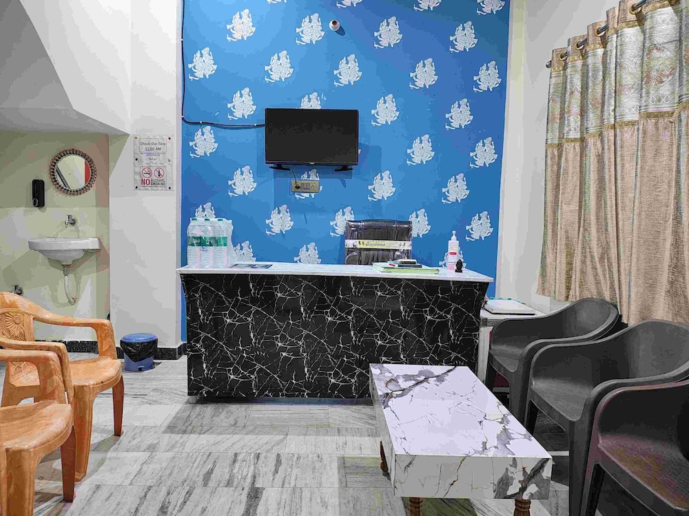Yash Paying Guest House