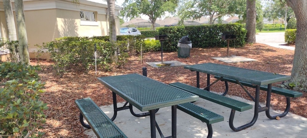 Wp2300si Windsor Palm 3 Bed Condo 3 Bedroom Condo