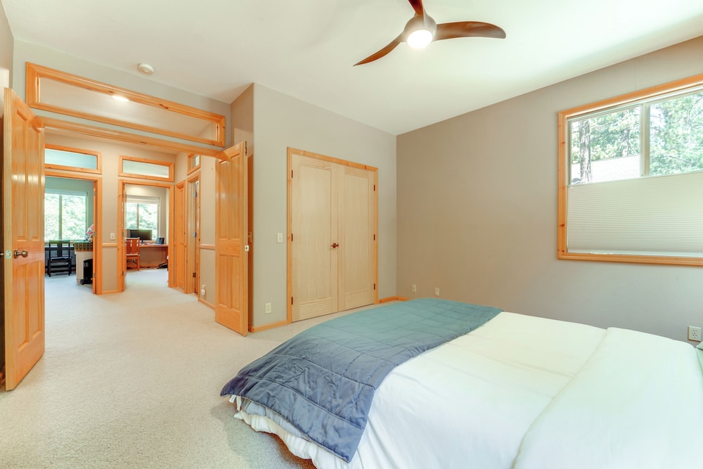 Near Ski Resorts & Trails: Truckee Home w/ Hot Tub