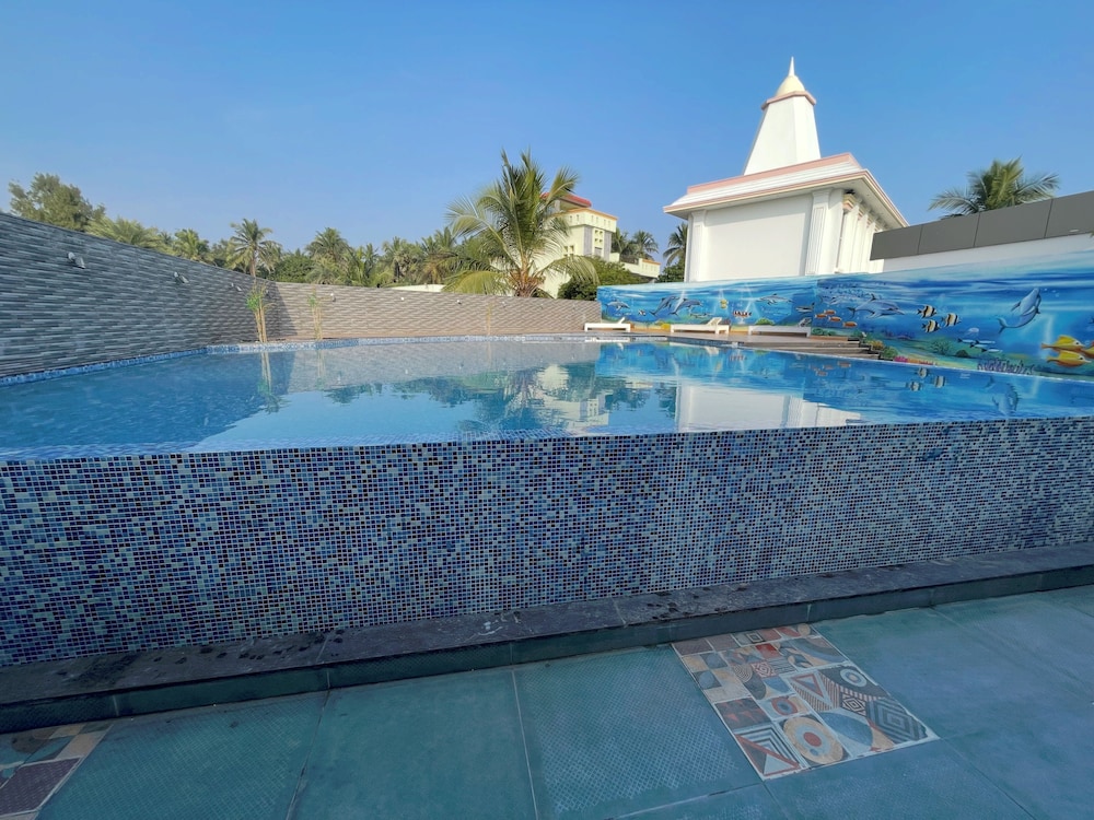Rohm Staycations