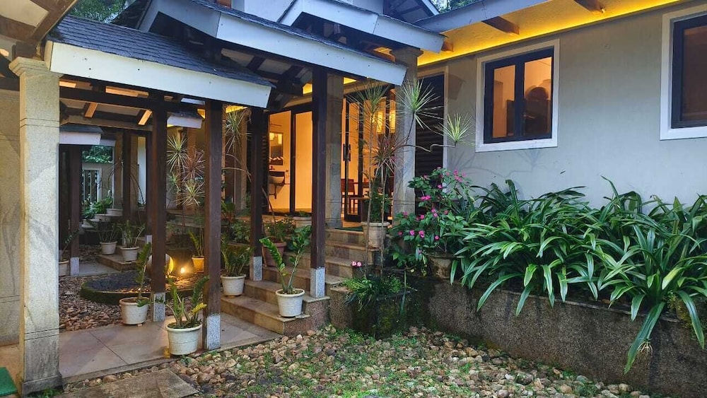 Cascade Villa by Z Vacations