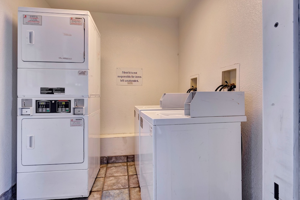 Motel 6 – Santa Rosa, CA - South