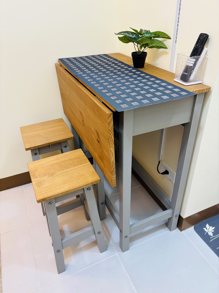 New Bachelor's Pad Across Ateneo Uni With Free Fast Wi-fi, AC Room, hot Shower