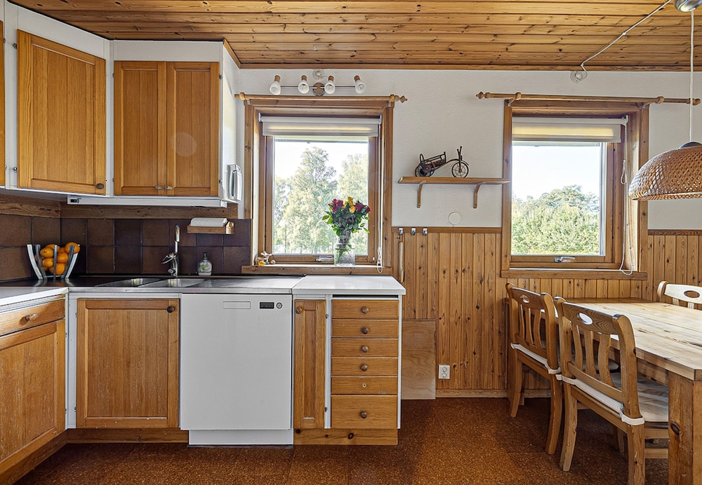 Dream Location With Lake View Near Brohof-golf