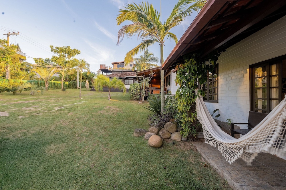 Casas Valley Design - Praia do Rosa - SC