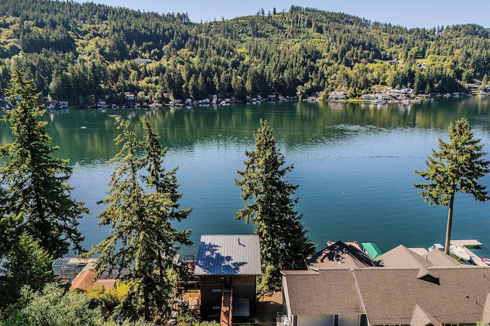 Modern Summit Lake Escape - Spacious Deck w/ View!