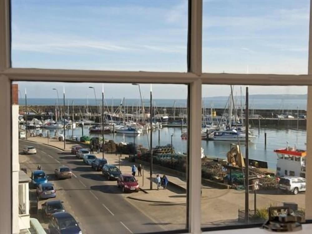 Harbourside Apartments