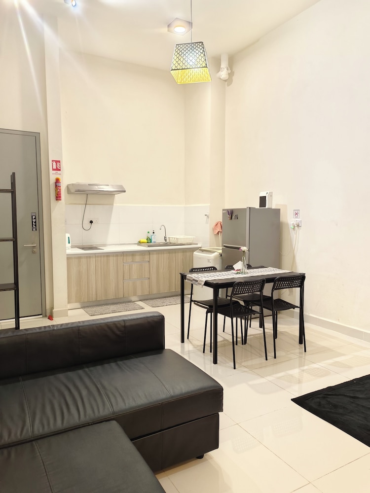 KLIA AIRPORT HOMESTAY 7