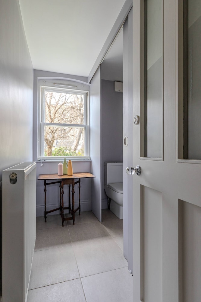 Hemingford Road IV by Onefinestay