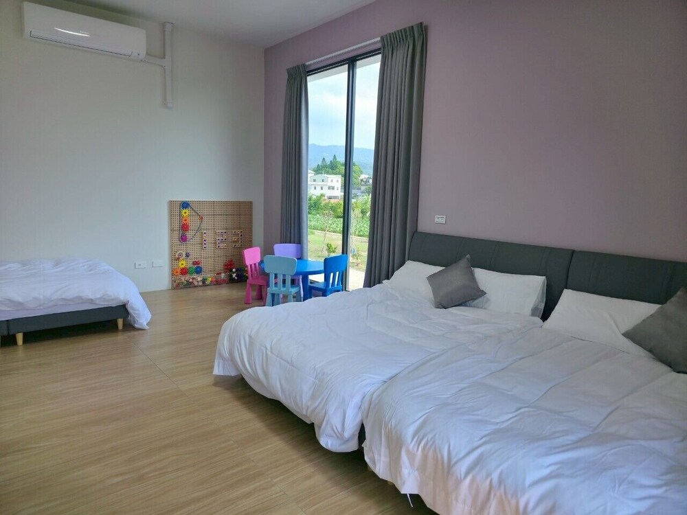 Six Kids Family B&B