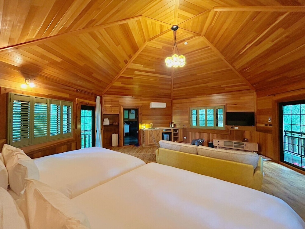 Senboard Manor view 2